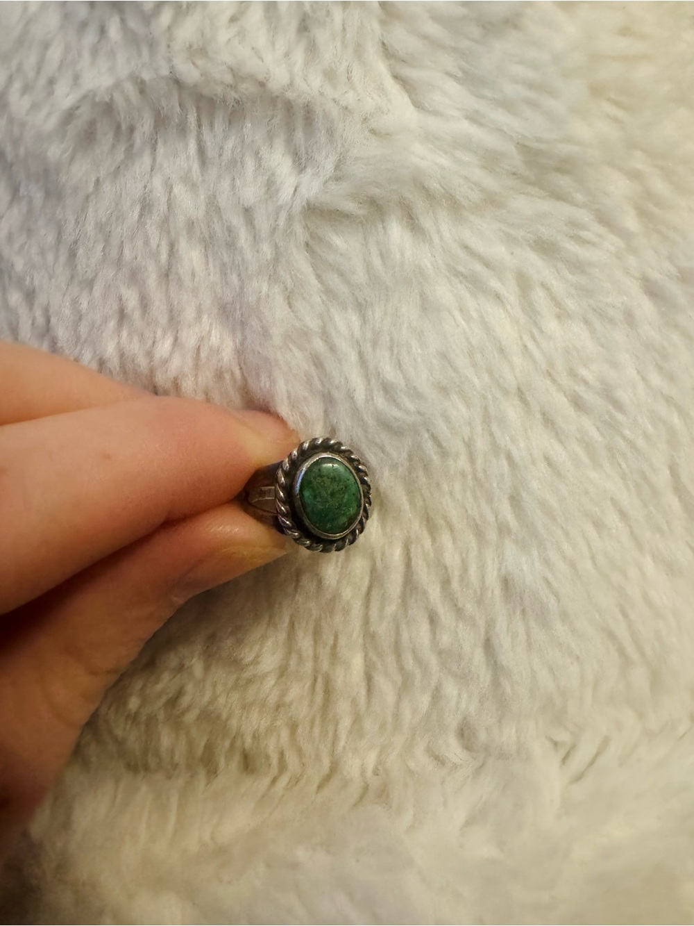Sterling Silver Green turquoise Oval Ring - Women's Jewelry